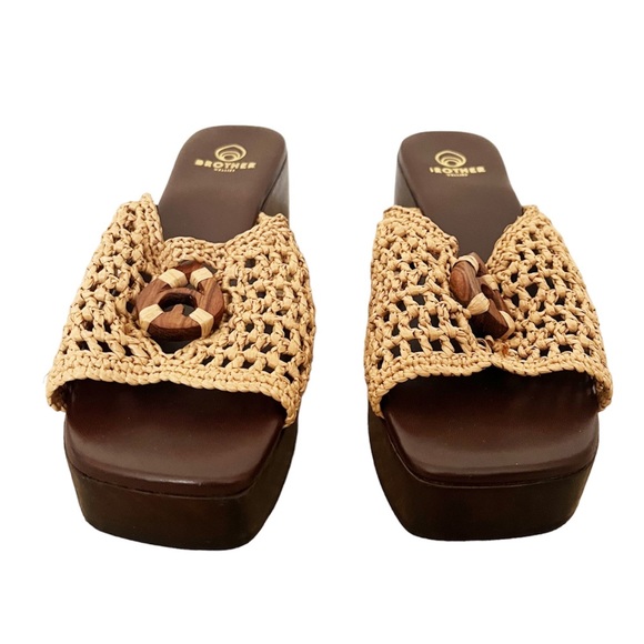 Brother Vellies Aquarius Clogs in Raffia - Picture 3 of 9